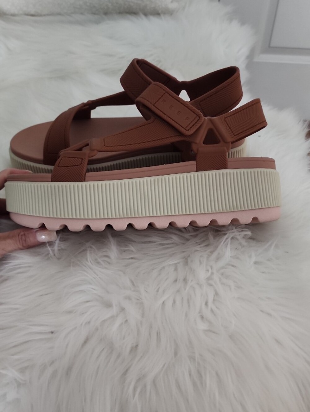 Reef Women's Platform Sandals in Rust Brown with Cream Sole - Picture 2 of 4